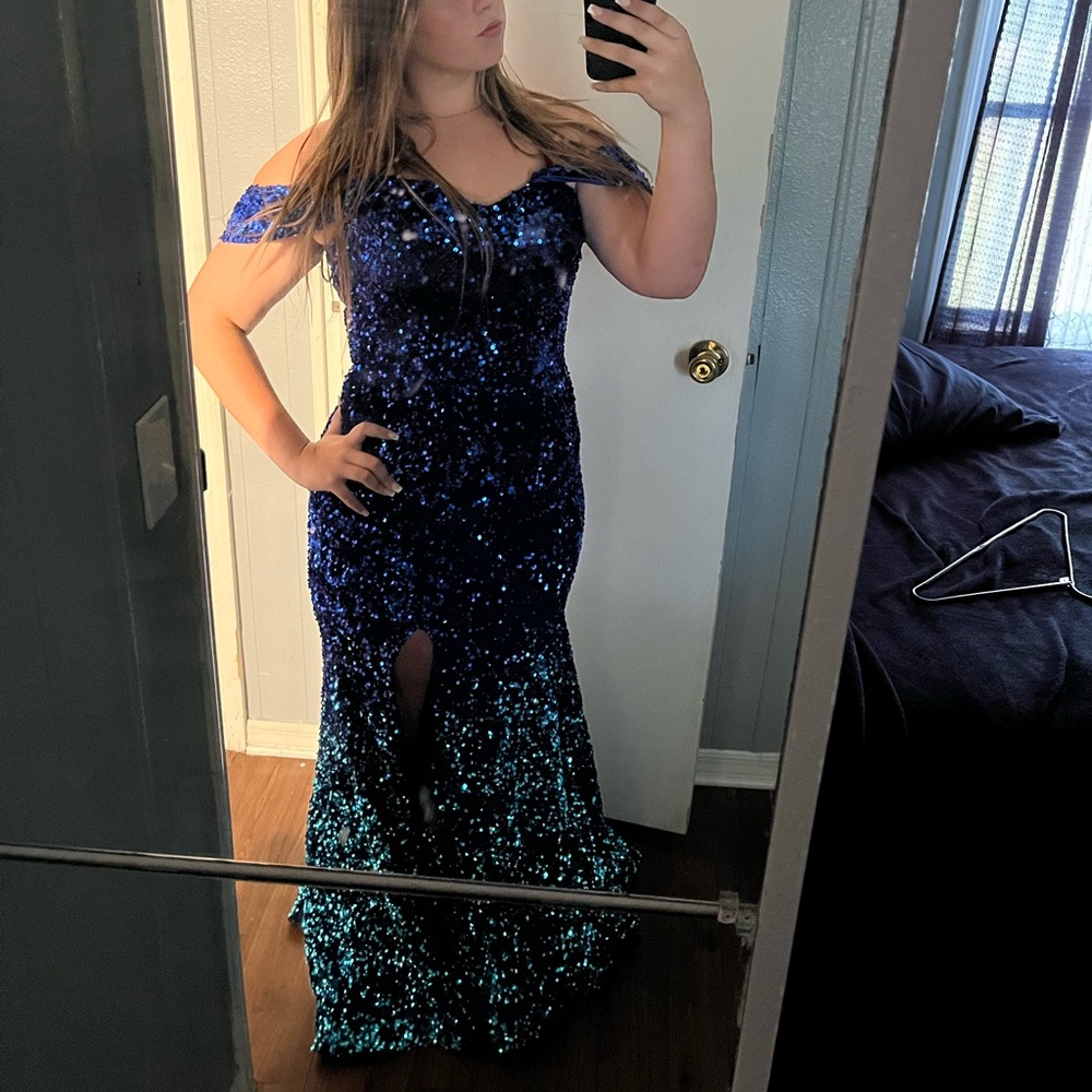 Elegant Blue Sequin Prom Dress